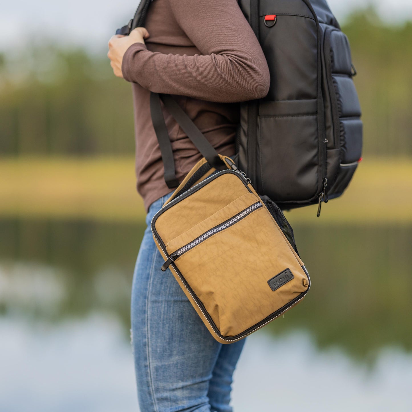 Product gid://shopify/Product/9191846871269 - Variant SKU: