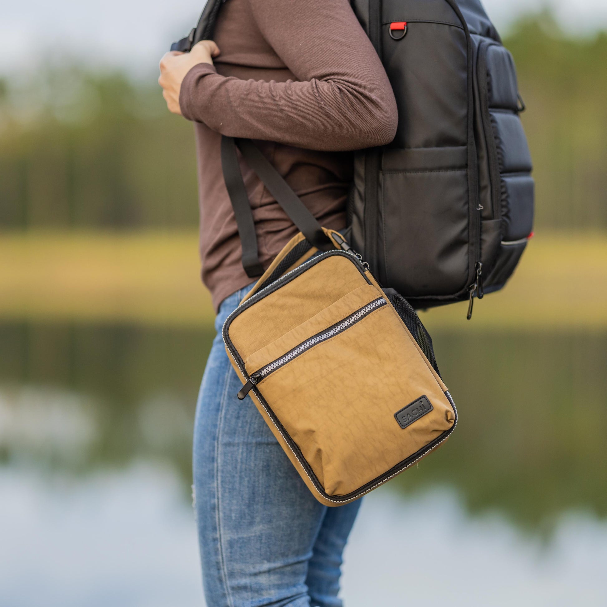 Product gid://shopify/Product/9191846871269 - Variant SKU: 